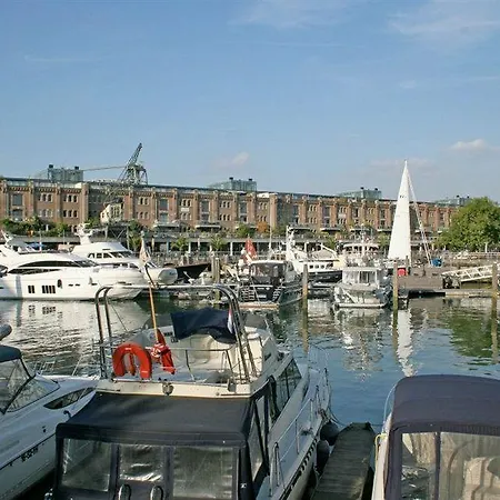 Botel Maria Callas Yachthotel 4*